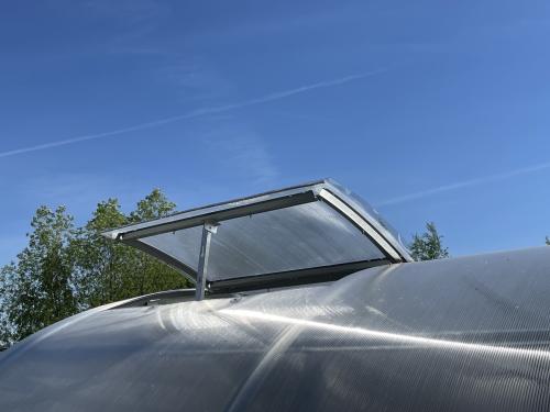 střešní okno pro obloukový skleník LANITPLAST KYKLOP2 s PC 4/6 mm