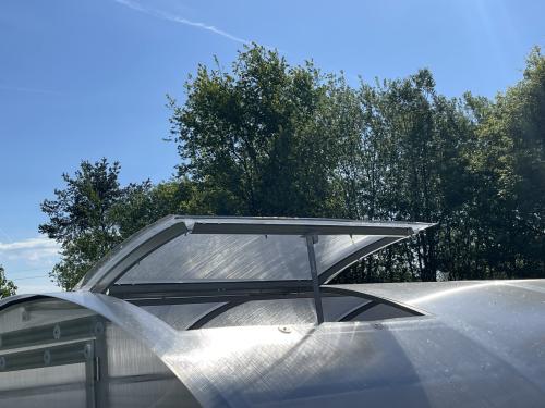 střešní okno pro obloukový skleník LANITPLAST KYKLOP2 s PC 4/6 mm