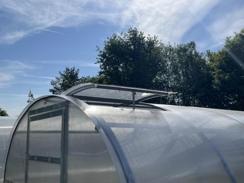 střešní okno pro obloukový skleník LANITPLAST KYKLOP2 s PC 8 mm