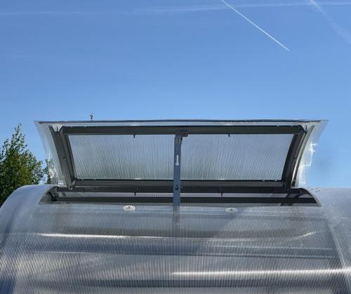 střešní okno pro obloukový skleník LANITPLAST KYKLOP2 s PC 8 mm